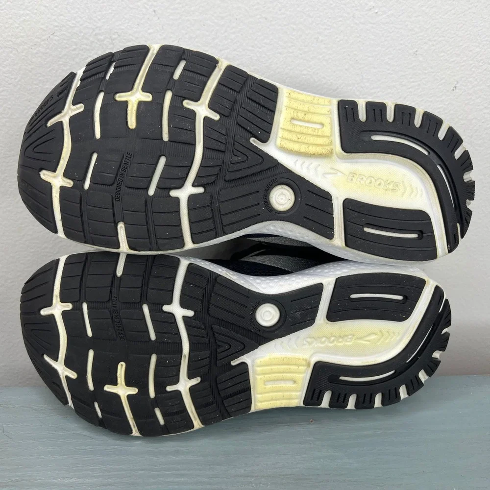 Brooks ghost 16